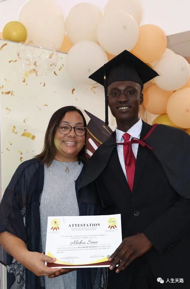 Africa Cries Out Technical School: 52 students of the fourth class graduate